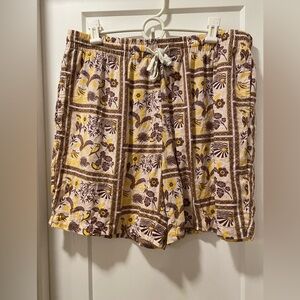Forever 21 Yellow and Brown Patterned Men’s Shorts